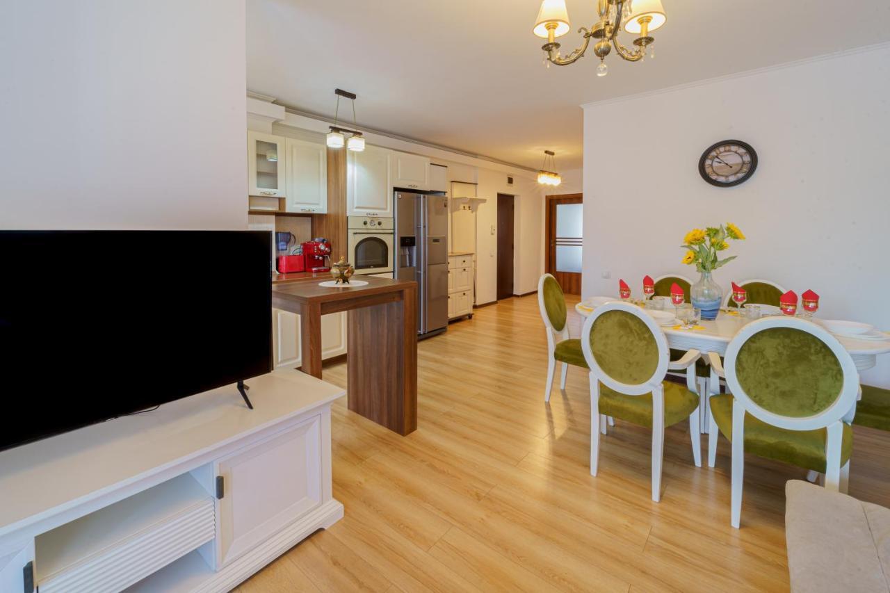 5* Mansion In City Center Клуж-Напока Экстерьер фото